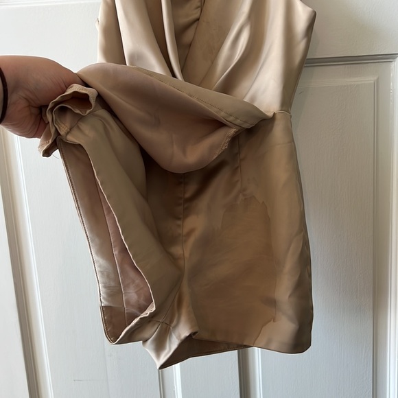 House of CB Angelo Romper Dress beige (XS) - Picture 7 of 10